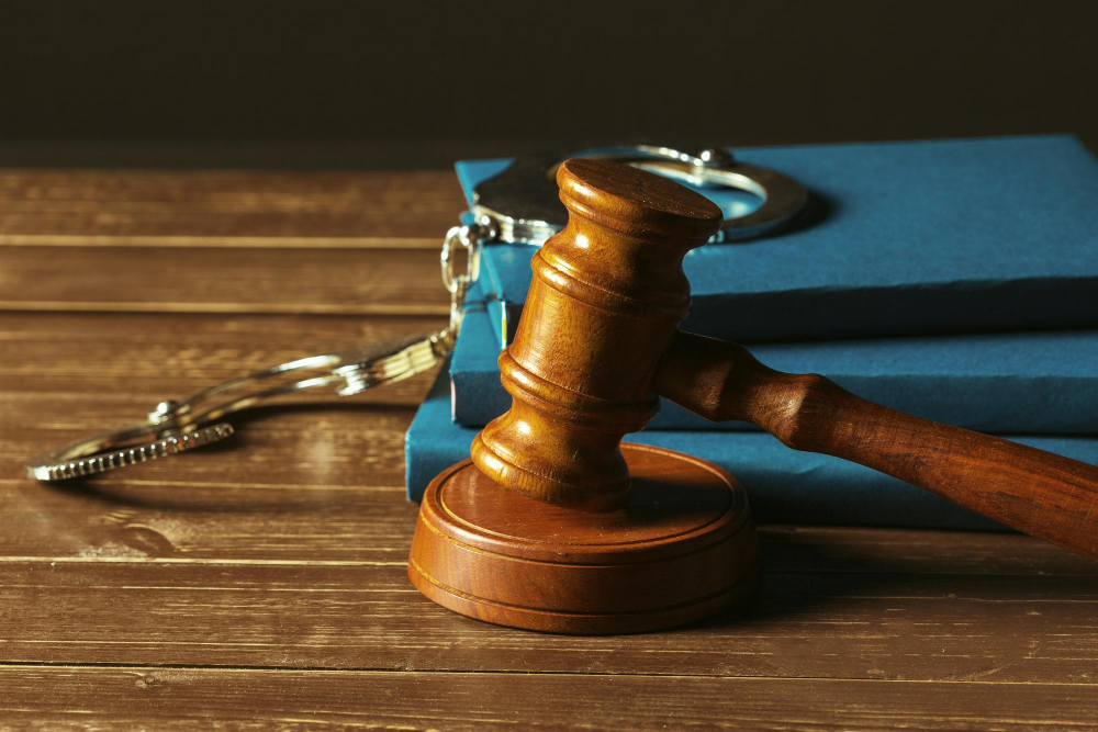Arresto domiciliario vs. condena en prisión